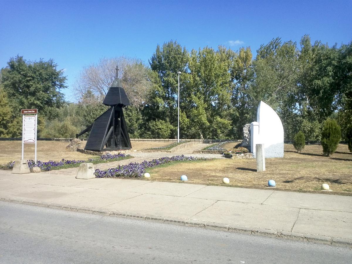 Guest House Tisza Haz Senta الغرفة الصورة